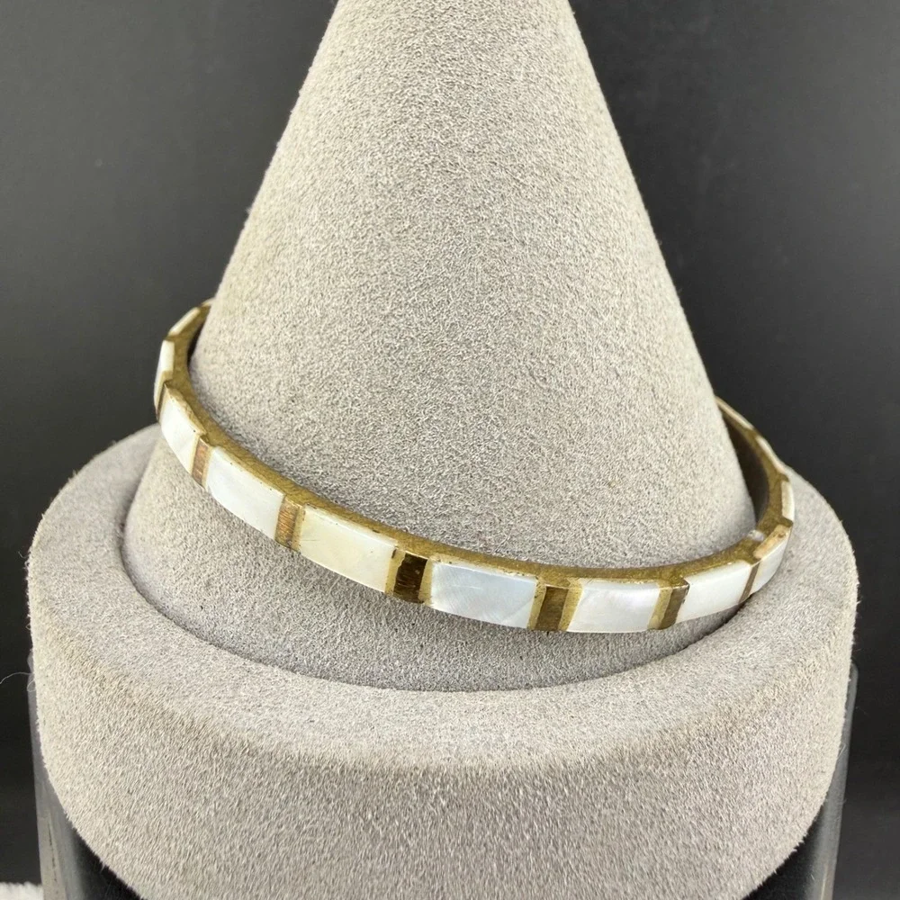 Vintage Brass Bangle Bracelet Gold White Mother of Pearl Inlay 8.5 Inch